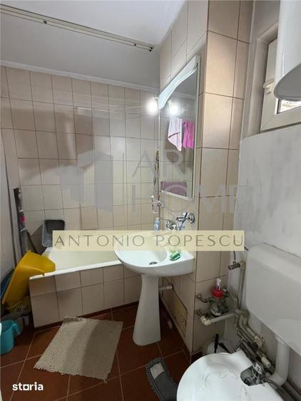 Apartament cu 2 camere decomandat în Malu Roșu