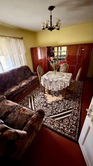 Casă cu 3 camere cu Teren 900 Mp în Cacova Ierii