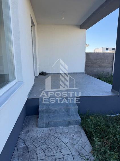Duplex cu 4 camere cu Canalizare în Remetea Mare