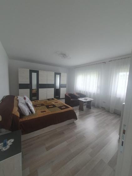 Casă individuală cu 3 camere cu Teren 1400 Mp în Central