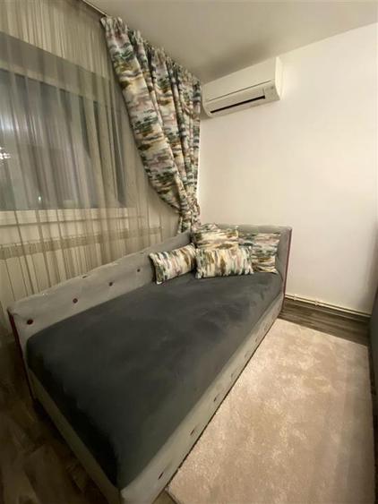 Garsonieră decomandată, mobilată în Barieră