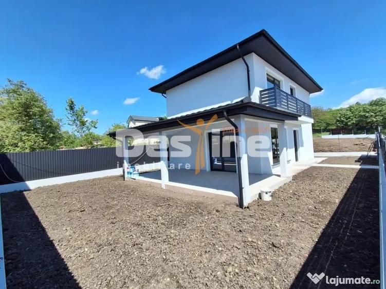 Casă cu 4 camere cu Teren 394 Mp în Miroslava