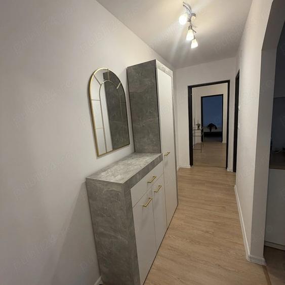 Apartament cu 3 camere decomandat în Cantemir