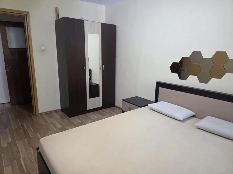 Apartament cu 2 camere semidecomandat în Obor