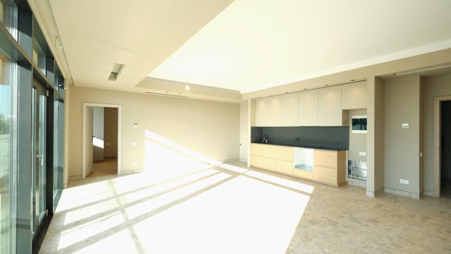 Apartament cu 4 camere în Dacia