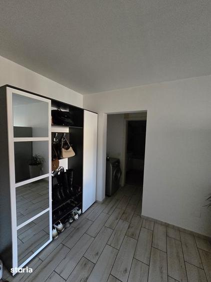 Apartament cu 2 camere decomandat în Rovine