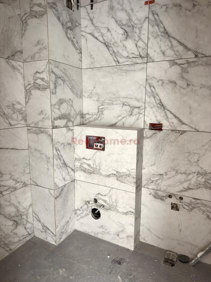 Apartament cu 4 camere decomandat în 1 Decembrie 1918