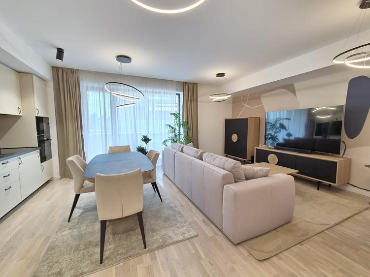 Apartament cu 4 camere decomandat în Iancu Nicolae