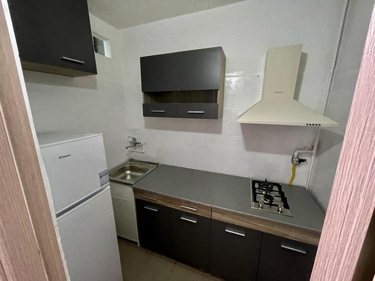 Garsonieră decomandată în Central