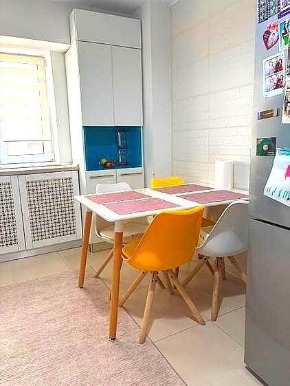 Apartament cu 3 camere decomandat, mobilat în 13 Septembrie
