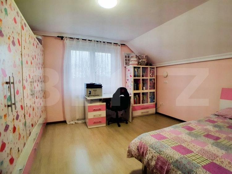 Casă individuală cu 5 camere cu Garaj în Unirea