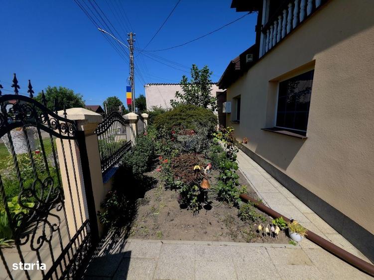 Casă cu 3 camere în Central