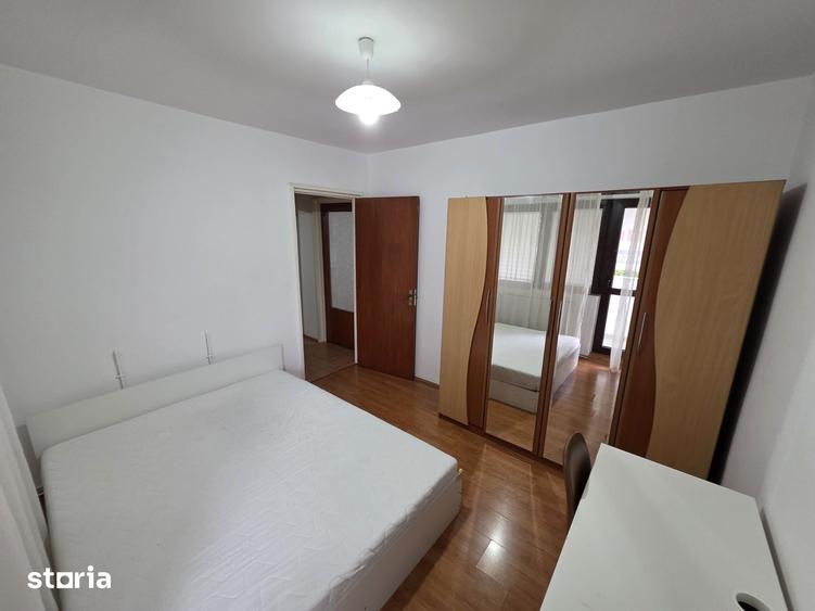 Apartament cu 3 camere decomandat în Militari
