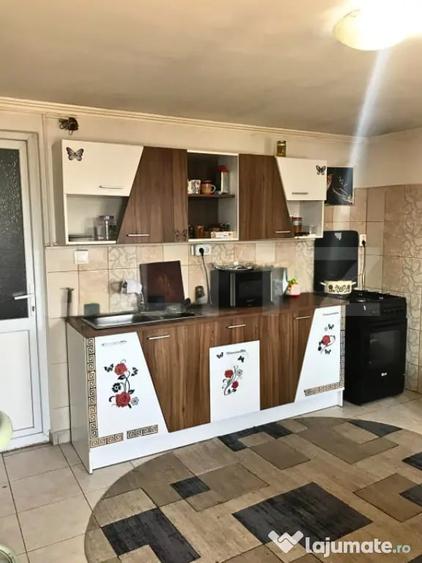 Casă cu 4 camere cu Teren 1200 Mp în Central