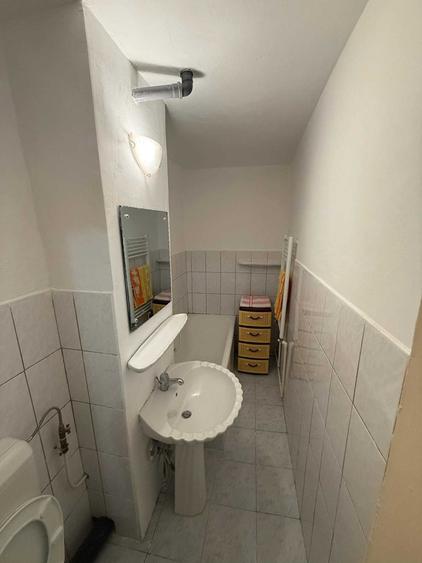 Apartament cu 2 camere nedecomandat în Central