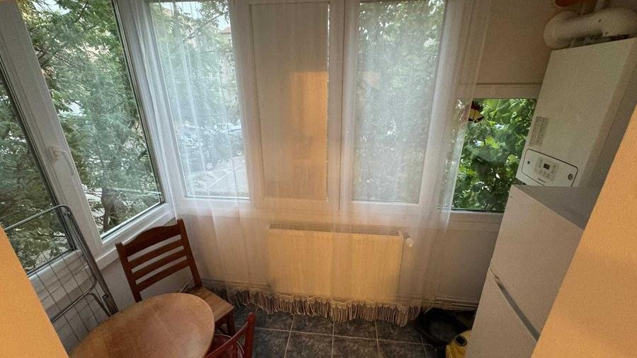 Apartament cu 2 camere decomandat în Girocului
