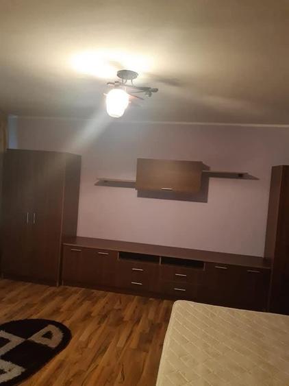 Garsonieră decomandată în Popoveni