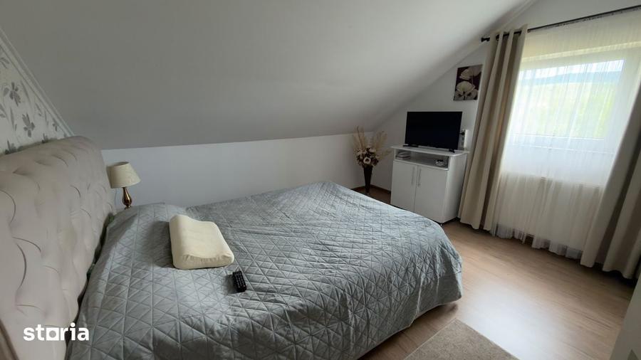 Casa, 6 camere, 2000 mp teren, Mera Noua - 13