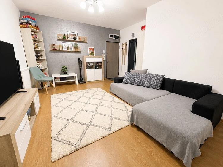 Apartament cu 2 camere semidecomandat în Barieră
