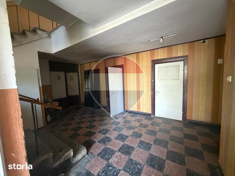 Spațiu comercial, de 724 mp, în Central