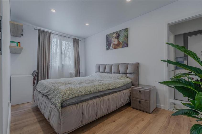 Apartament cu 3 camere semidecomandat, mobilat în Drumul Taberei