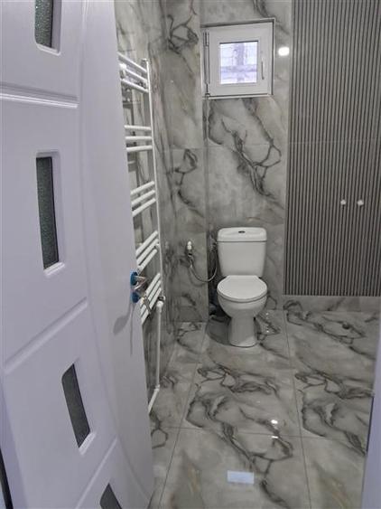 Casă individuală cu 5 camere cu Canalizare în Lumina