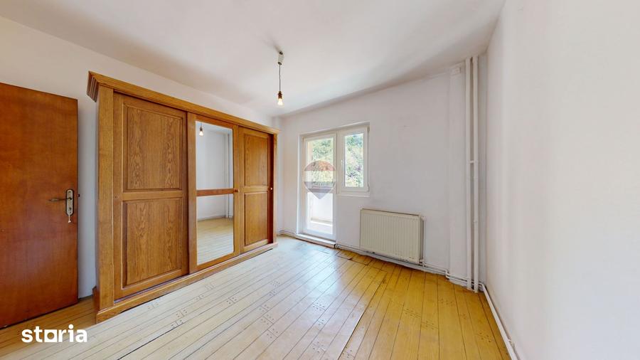 Apartament cu 4 camere în Valea Cetății