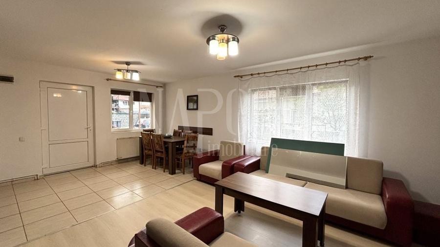 Apartament cu 4 camere decomandat în Florești