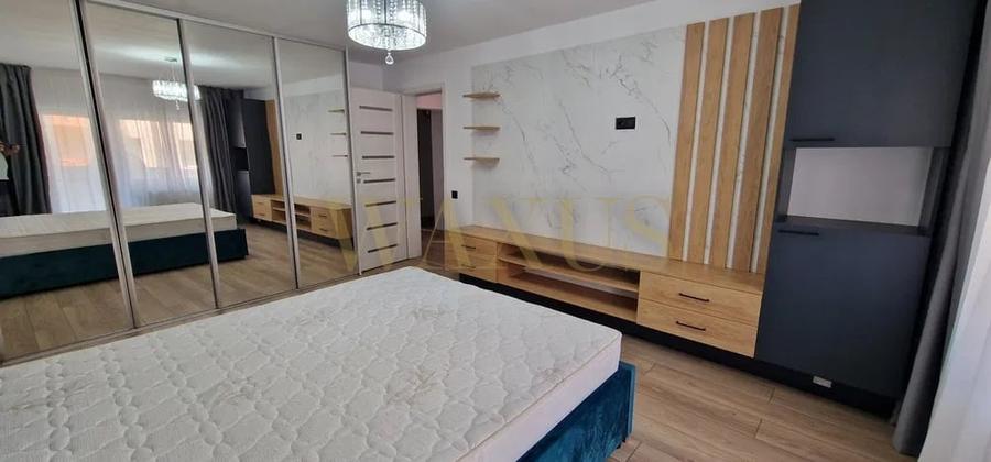 Apartament cu 3 camere decomandat, mobilat în Florești — fotografia 1