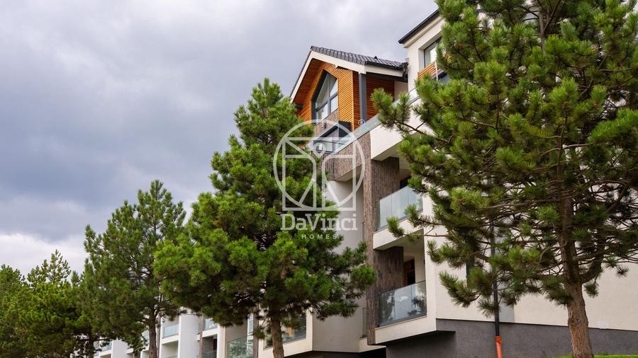 Apartament cu 3 camere decomandat în Exterior Vest
