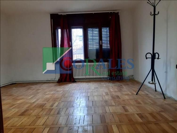 Casă individuală cu 4 camere cu Canalizare în Girocului