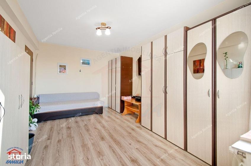 Apartament cu 2 camere decomandat în Micro 19