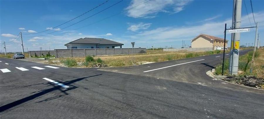 Teren Construcții intravilan de 700 mp, în Vladimirescu
