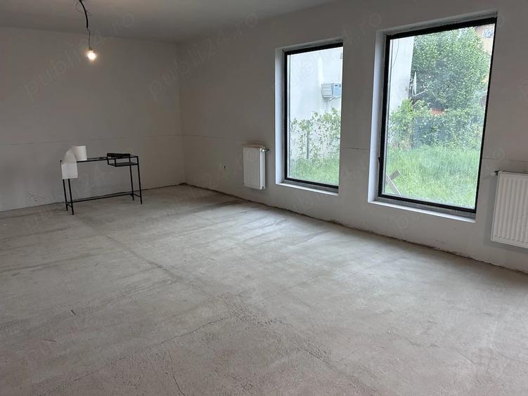 Casă cu Teren 670 Mp în Bucov