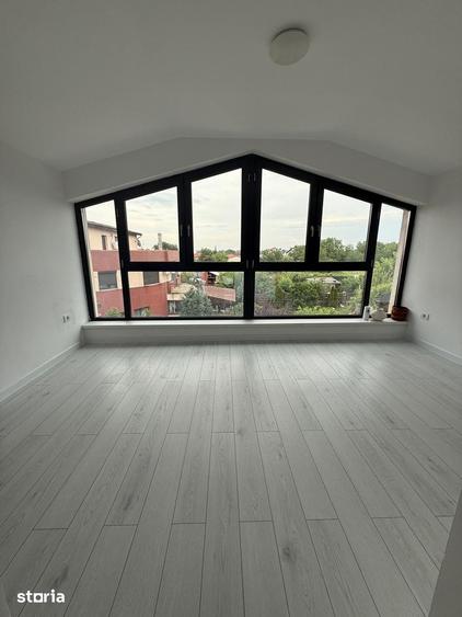 Casă cu 5 camere cu Teren 130 Mp în Berceni