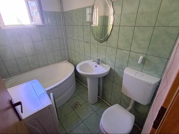 Apartament cu 2 camere decomandat, mobilat în Galata