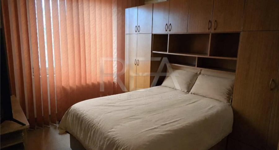 Apartament cu 4 camere decomandat, mobilat în Gorjului