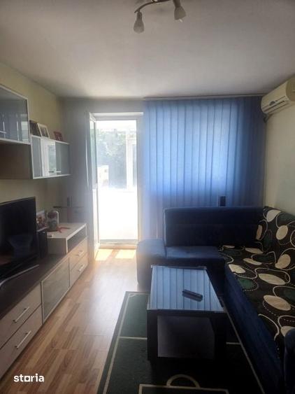 Apartament cu 3 camere decomandat în Ferentari