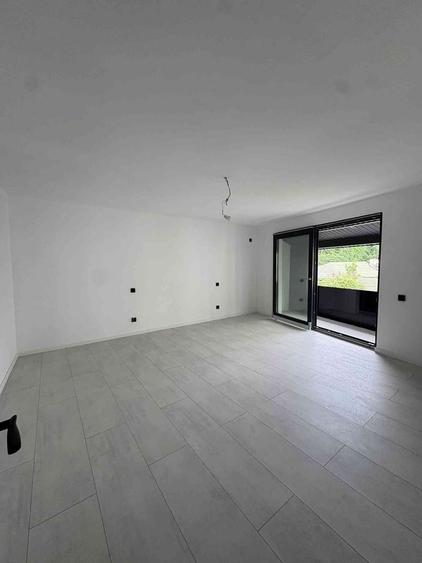 Casă cu 4 camere cu Teren 174 Mp în Central