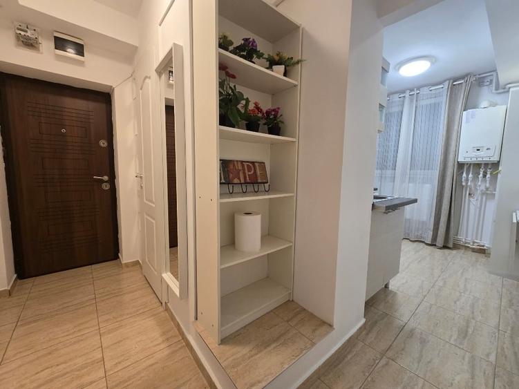 Garsonieră decomandată, mobilată în Floreasca