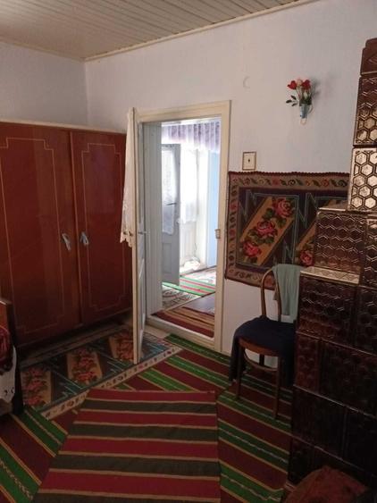Casă cu 4 camere în Ciorăști