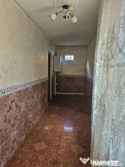 Casă cu 3 camere cu Teren 181 Mp în Brătianu