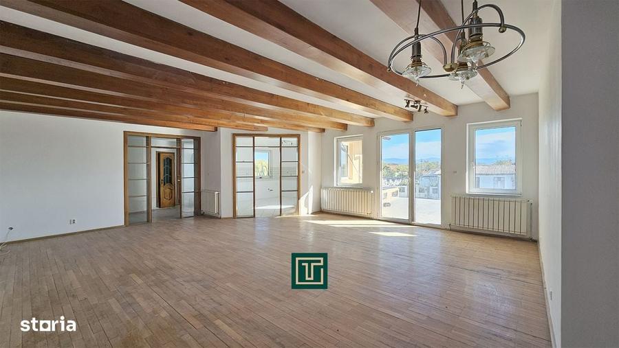 Apartament cu 4 camere în Central
