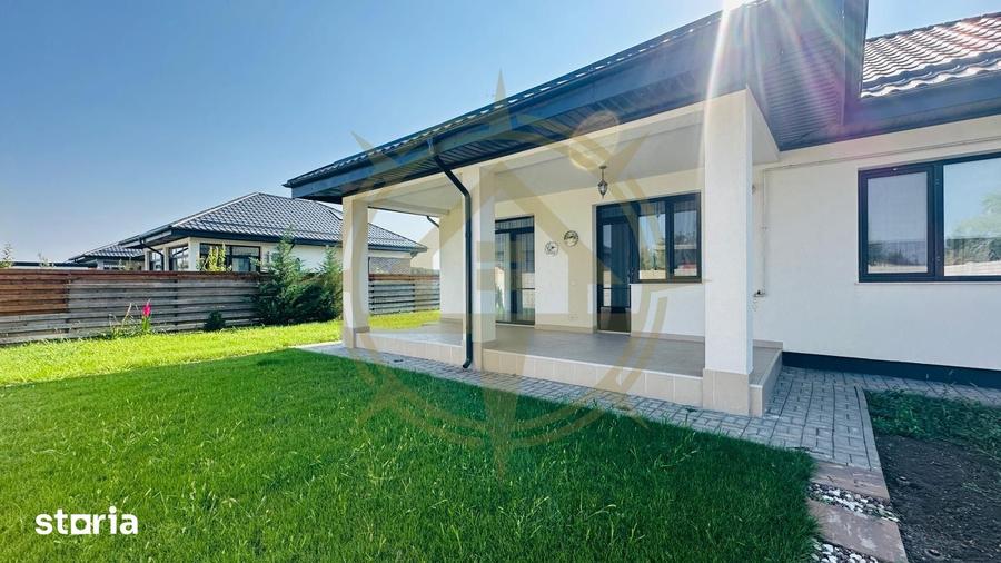 Casă cu 4 camere cu Teren 450 Mp în Tamași