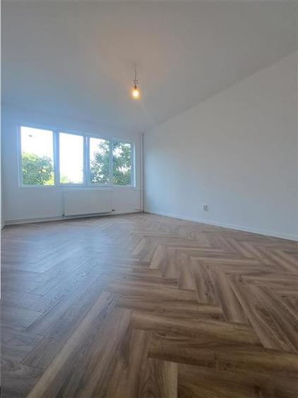 Apartament cu 2 camere decomandat în Circumvalațiunii