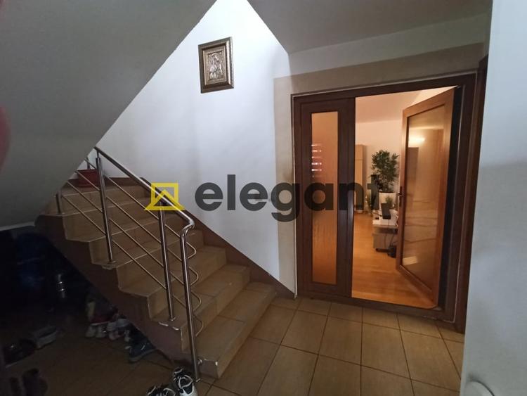Casă individuală cu 7 camere cu Canalizare în Bordei