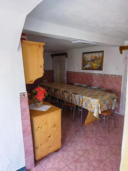 Casă cu 7 camere cu Teren 1000 Mp în Arieșeni