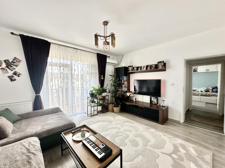 Apartament cu 4 camere decomandat, mobilat în Calea Urseni