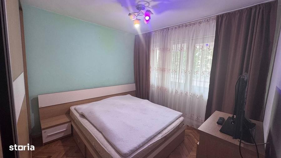 Apartament cu 3 camere decomandat în Dacia