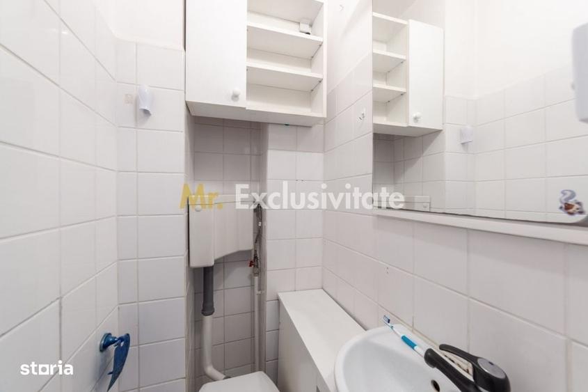 Apartament cu 3 camere semidecomandat în Central